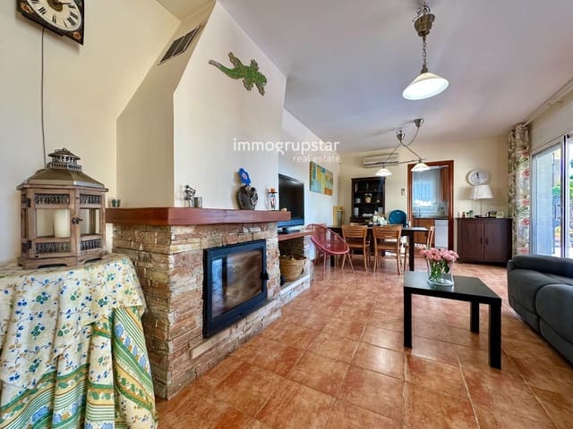 4 soverom Villa til salgs i Calonge i Sant Antoni med svømmebasseng garasje - € 590 000 (Ref: 9858891)