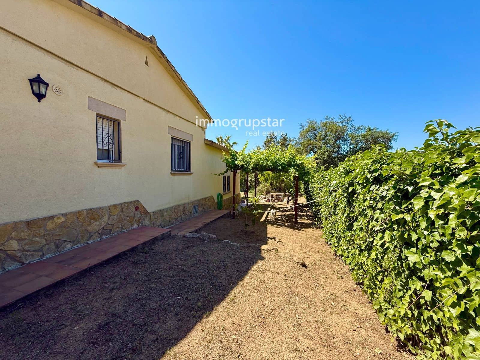 4 soverom Villa til salgs i Calonge i Sant Antoni med svømmebasseng garasje - € 590 000 (Ref: 9858891)