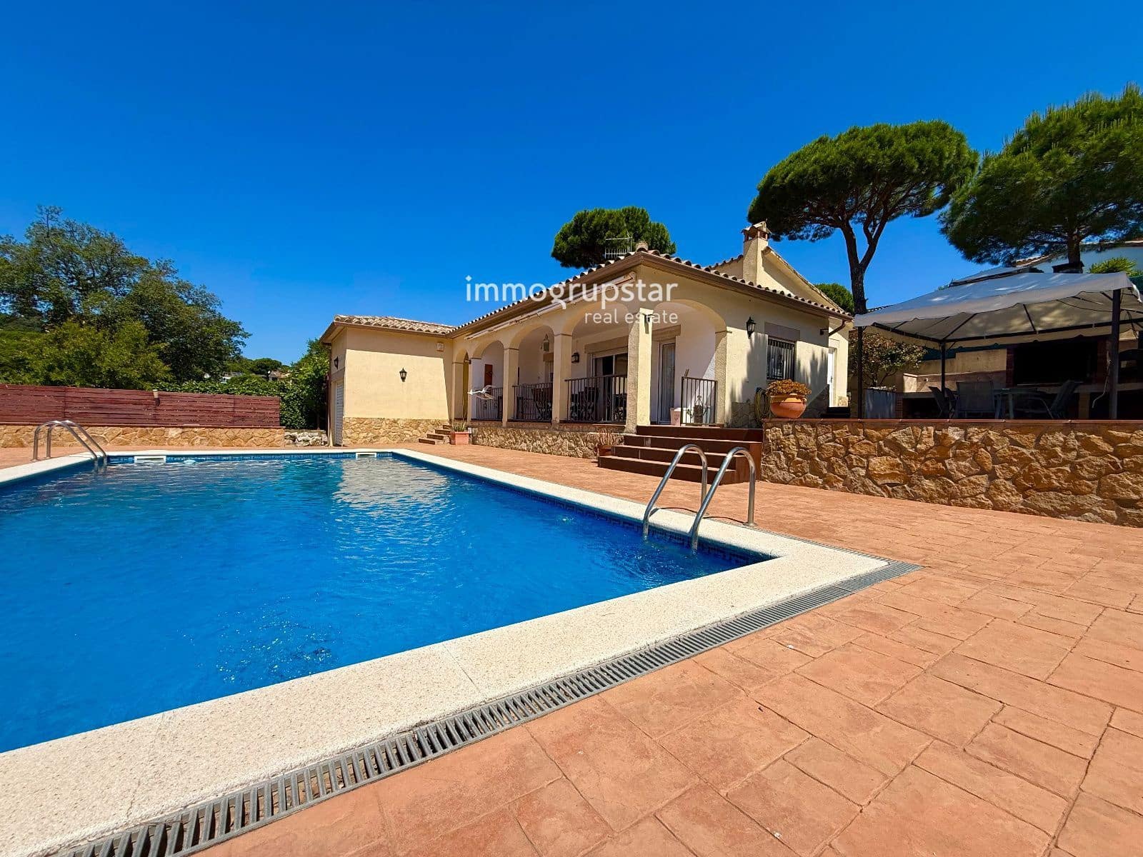4 soverom Villa til salgs i Calonge i Sant Antoni med svømmebasseng garasje - € 590 000 (Ref: 9858891)