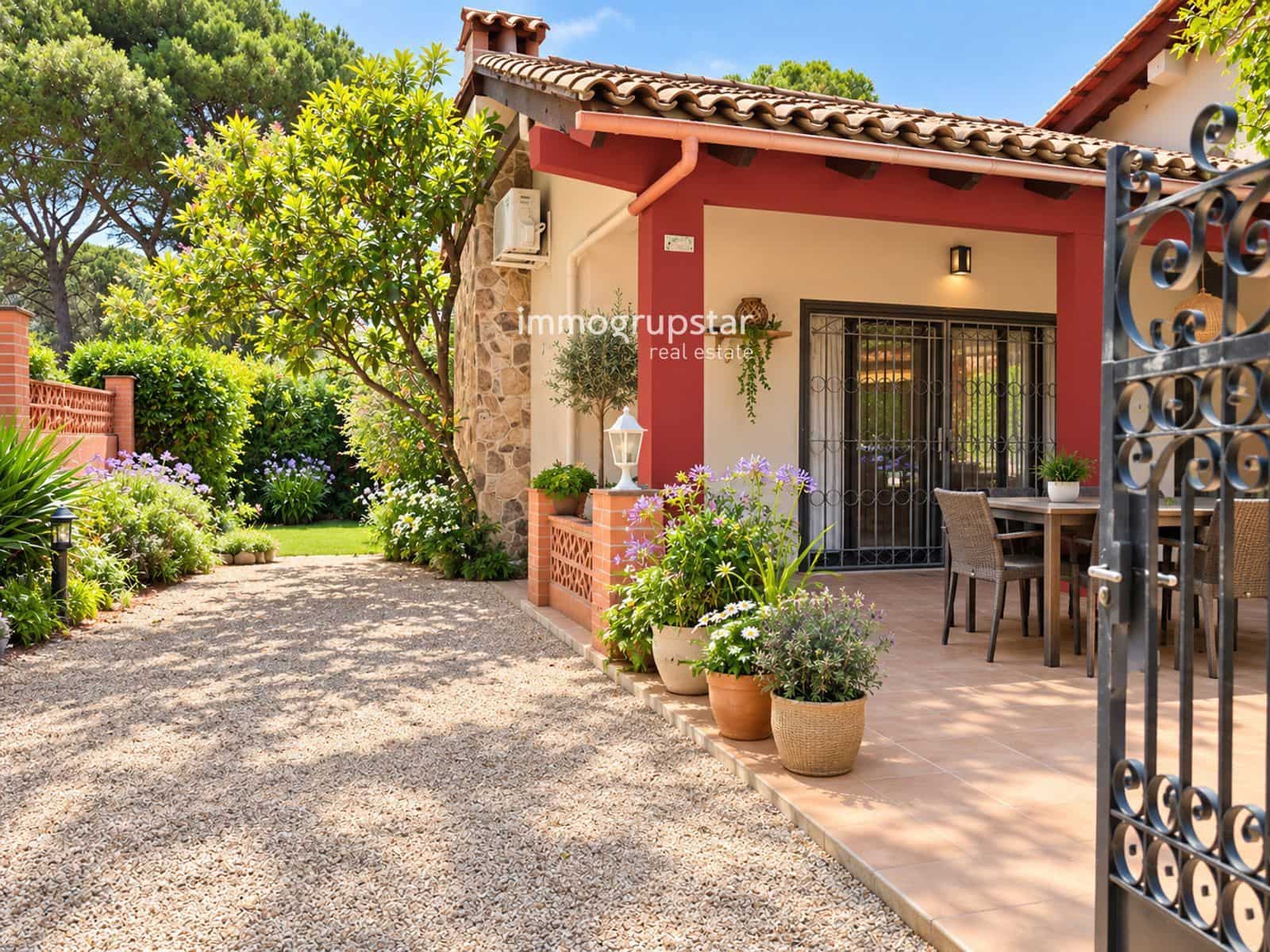 5 sypialnia Willa na sprzedaż w Sant Antoni de Calonge - 449 000 € (Ref: 9865579)