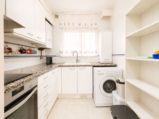 3 bedroom Flat for sale in S'Agaro, Castell-Platja d'Aro with garage - € 495,000 (Ref: 9865970)