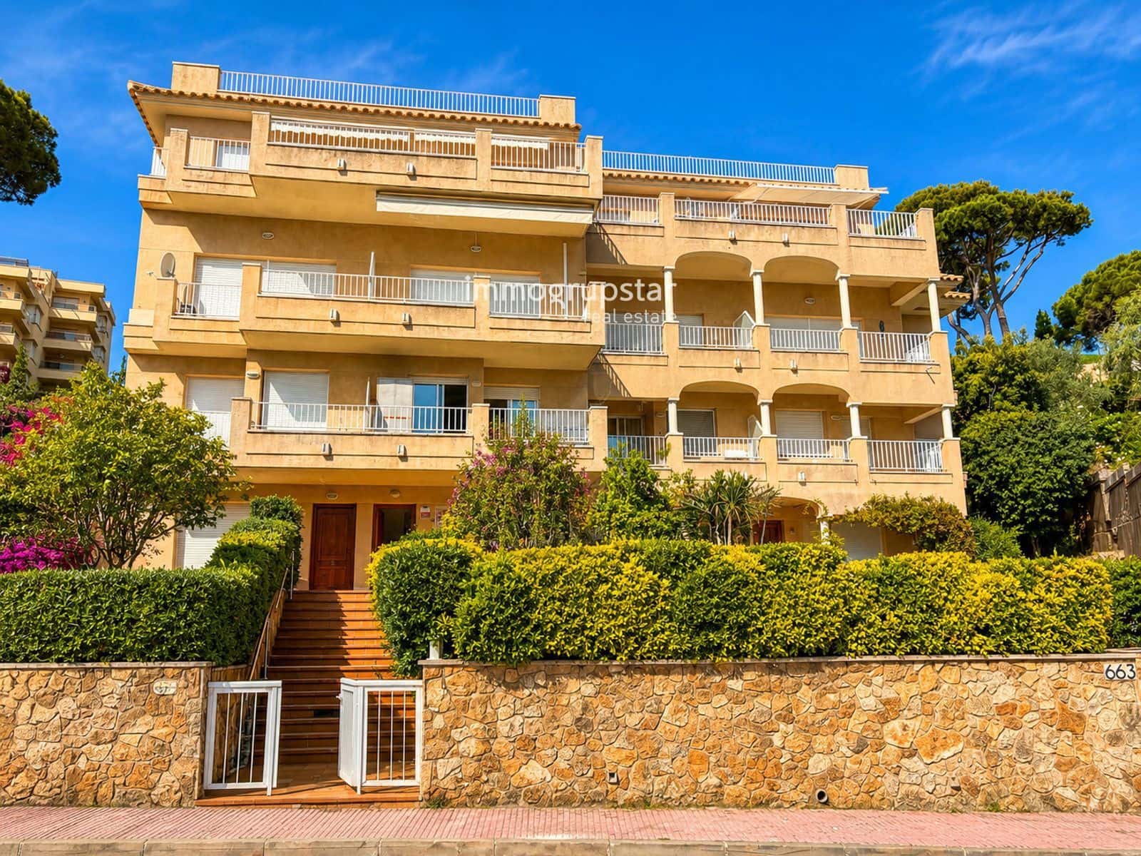Piso de 3 habitaciones en S'Agaro en venta con garaje - 480.000 € (Ref: 9865970)
