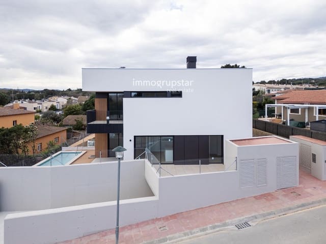 4 slaapkamer Huis te koop in Sant Joan de Palamós, Palamós met zwembad garage - € 755.000 (Ref: 9869633)