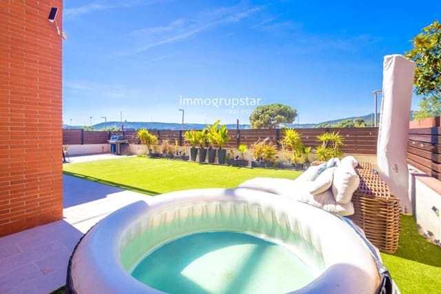 2 bedroom Flat for sale in Sant Antoni de Calonge, Calonge i Sant Antoni with pool garage - € 415,000 (Ref: 9872307)
