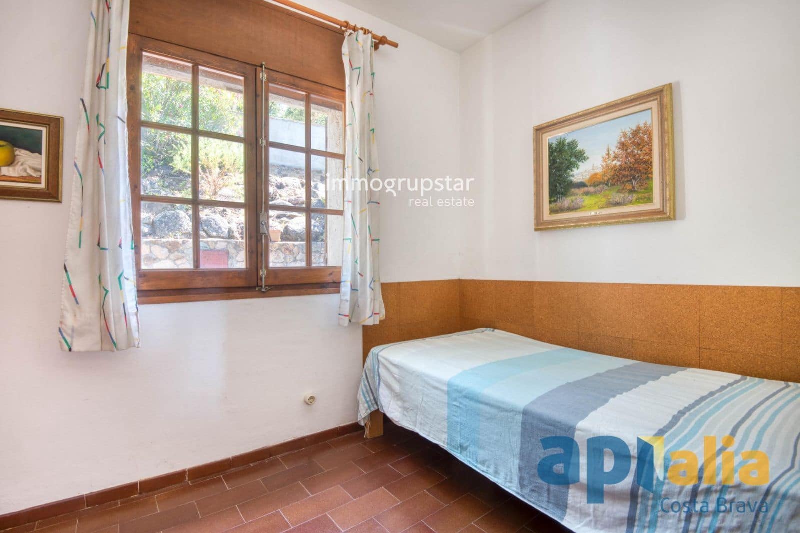 3 soveværelse Villa til salg i Santa Cristina d'Aro med swimmingpool garage - € 360.000 (Ref: 9911999)