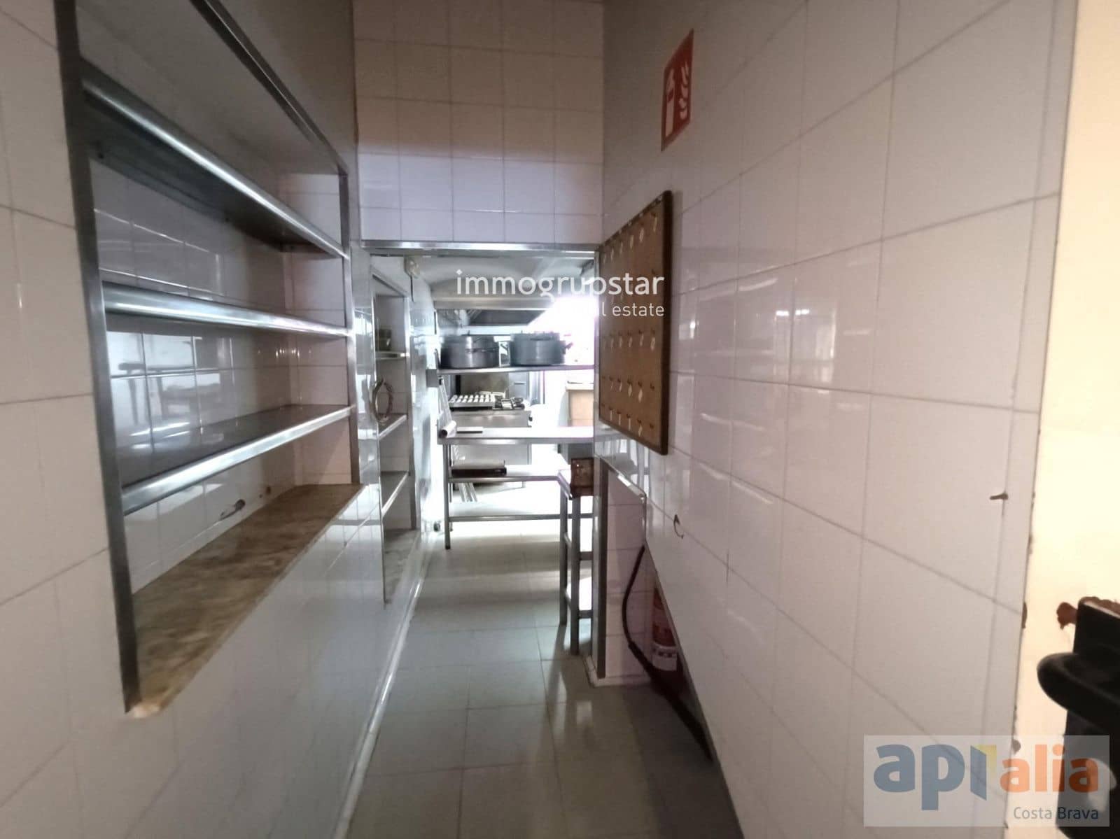 Commercial for sale in Palafrugell - € 2,300,000 (Ref: 9940744)