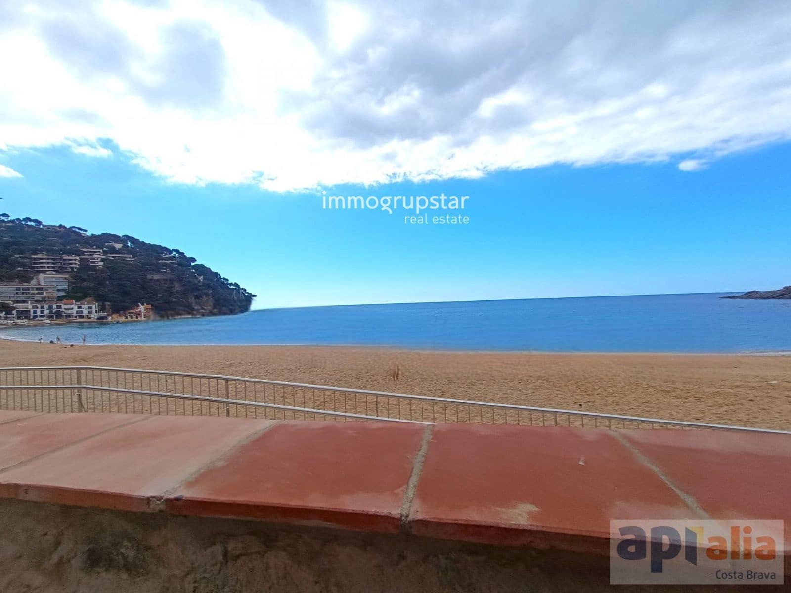Commercial for sale in Palafrugell - € 2,300,000 (Ref: 9940744)