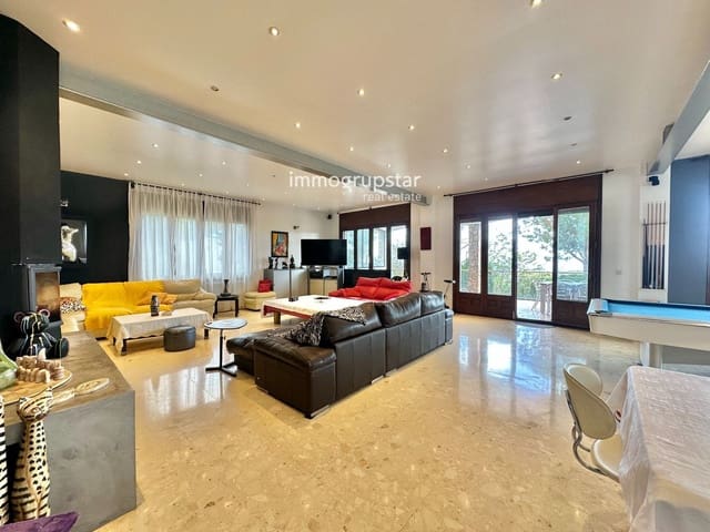 7 soveværelse Villa til salg i Platja d'Aro, Castell-Platja d'Aro med swimmingpool garage - € 899.000 (Ref: 9943177)