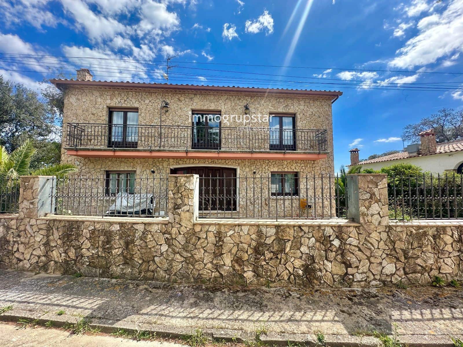 7 Zimmer Villa zu verkaufen in Platja d'Aro mit Pool Garage - 899.000 € (Ref: 9943177)