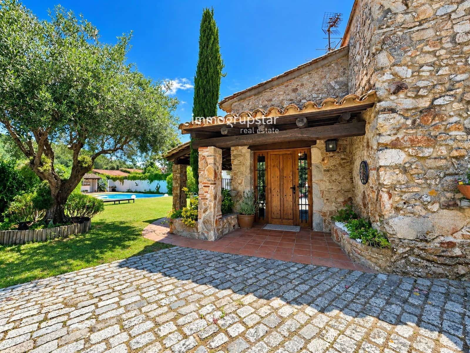 3 bedroom Villa for sale in Castell-Platja d'Aro with pool - € 900,000 (Ref: 9961232)