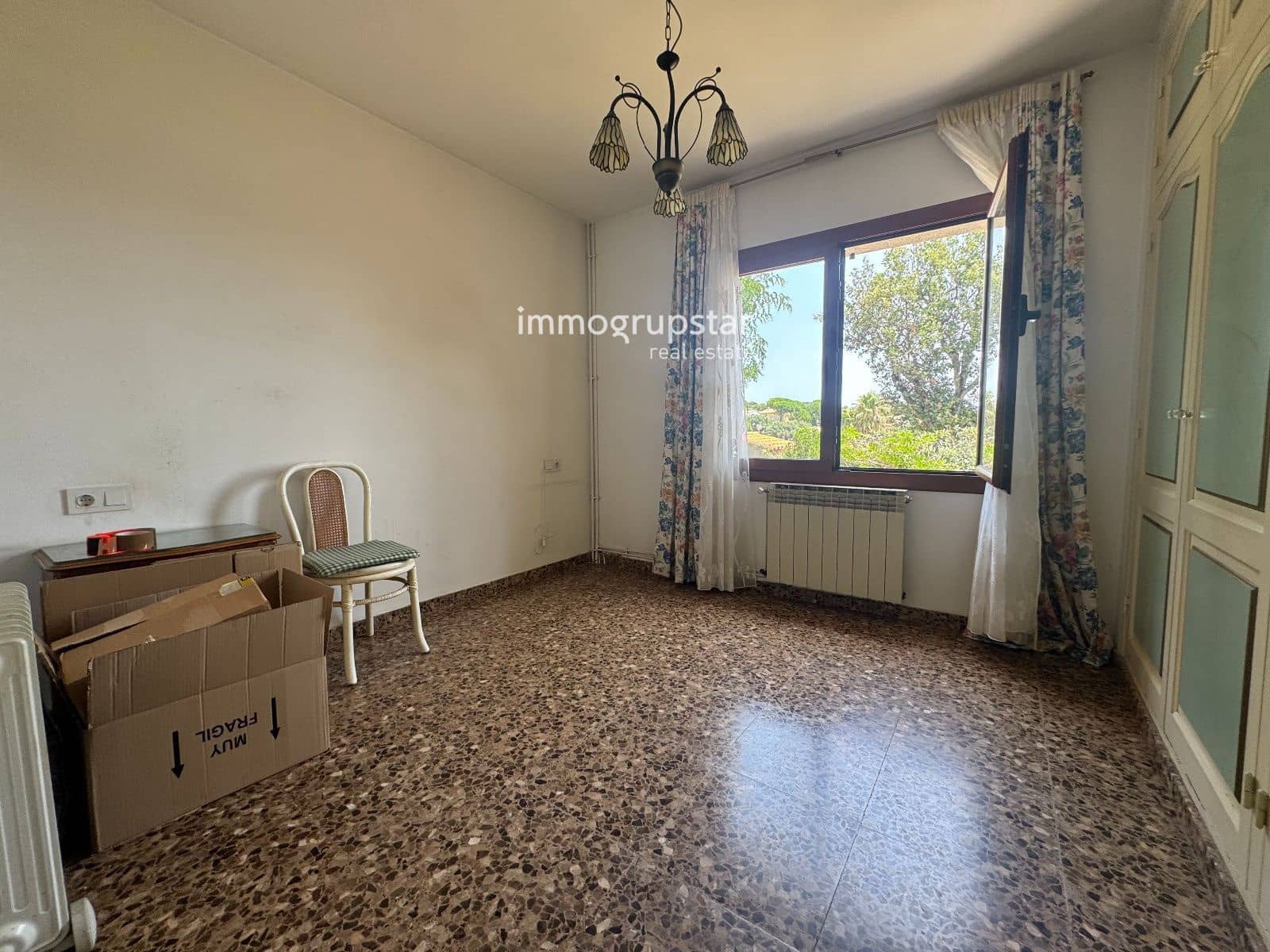 5 soveværelse Villa til salg i Calonge i Sant Antoni - € 450.000 (Ref: 9976486)