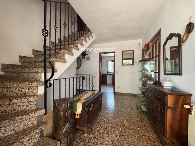 5 soveværelse Villa til salg i Calonge i Sant Antoni - € 450.000 (Ref: 9976486)