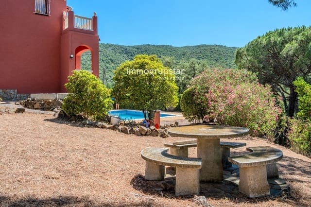 Chalet de 5 habitaciones en Calonge i Sant Antoni en venta con piscina garaje - 595.000 € (Ref: 9985931)