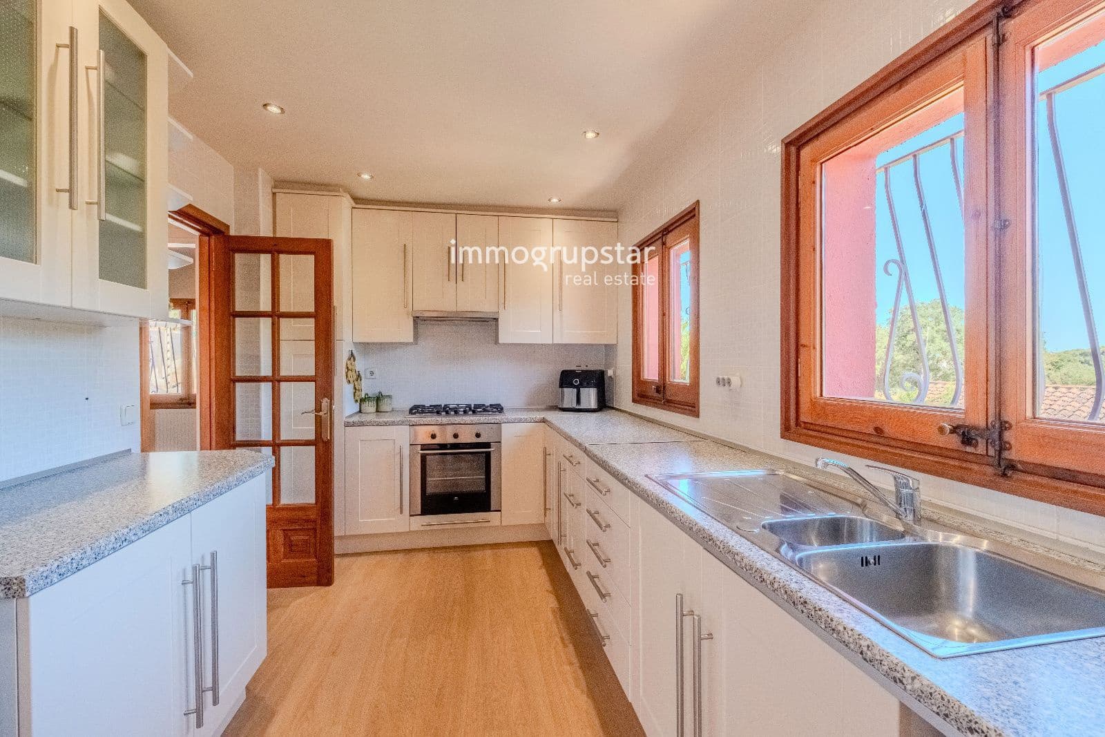 Chalet de 5 habitaciones en Calonge i Sant Antoni en venta con piscina garaje - 595.000 € (Ref: 9985931)