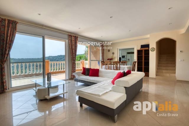5 slaapkamer Villa te koop in Calonge i Sant Antoni met zwembad garage - € 930.000 (Ref: 9987204)