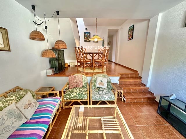 4 soverom Leilighet til salgs i Platja d'Aro, Castell-Platja d'Aro med garasje - € 369 000 (Ref: 9991539)
