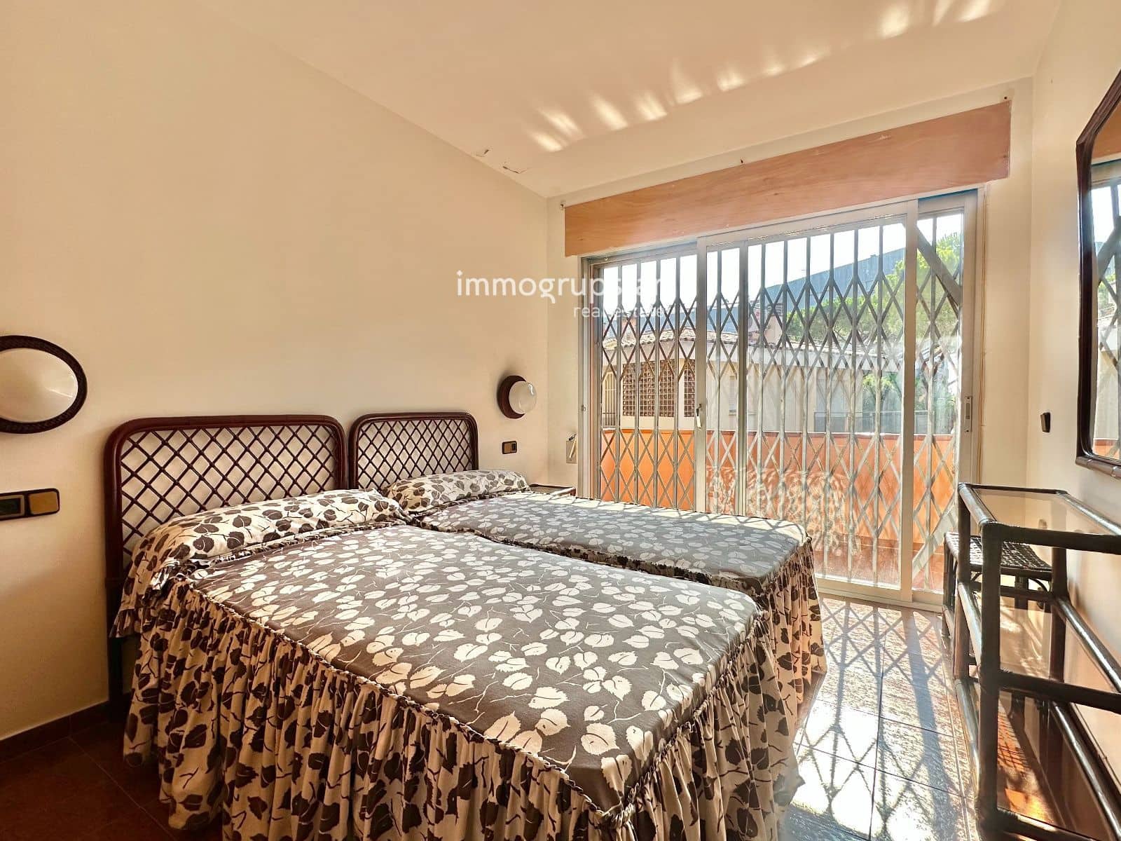 4 soveværelse Lejlighed til salg i Platja d'Aro med garage - € 369.000 (Ref: 9991539)
