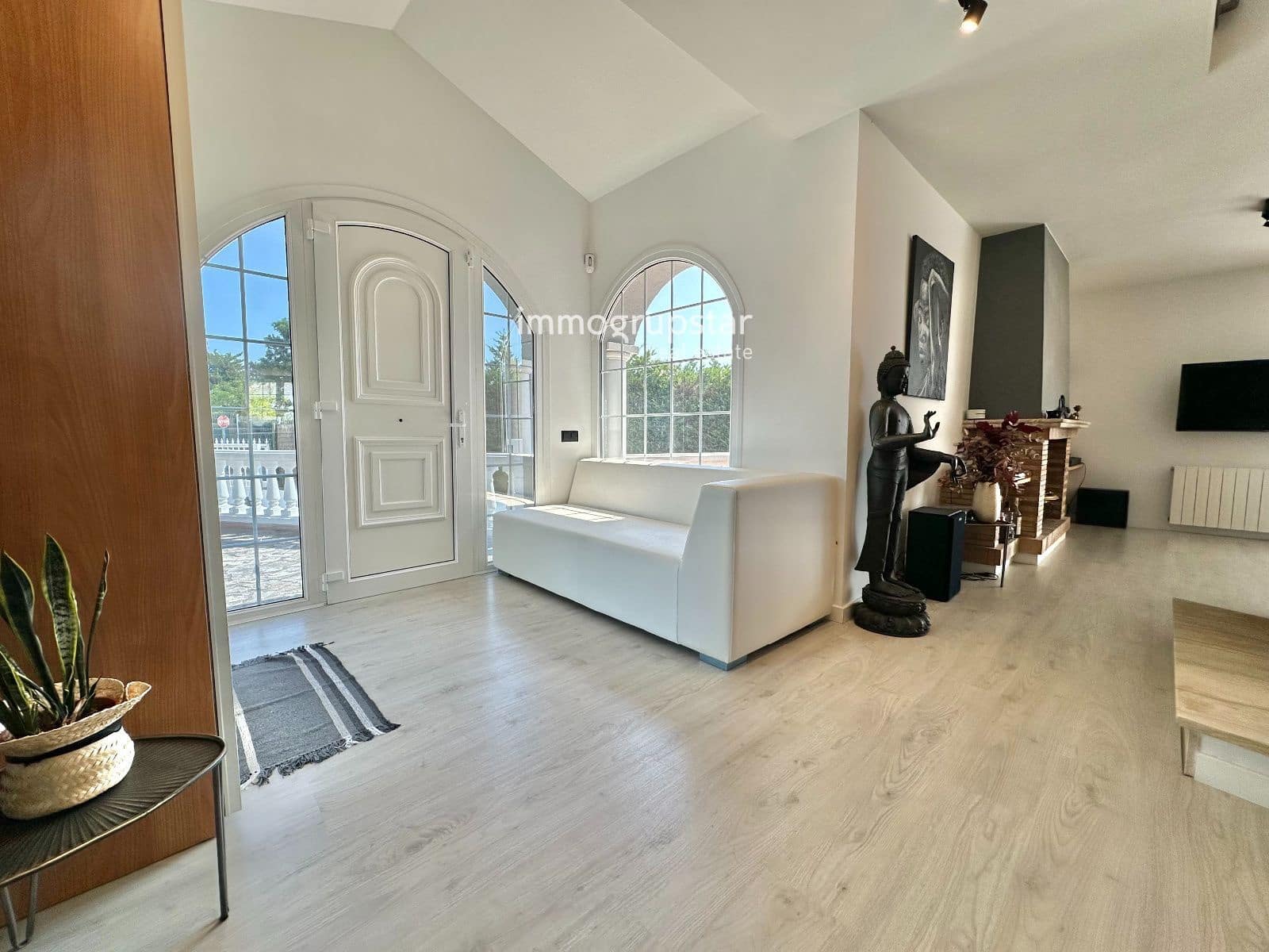4 makuuhuone Huvila myytävänä paikassa Calonge i Sant Antoni mukana uima-altaan 
autotalli - 990 000 € (Ref: 9993610)