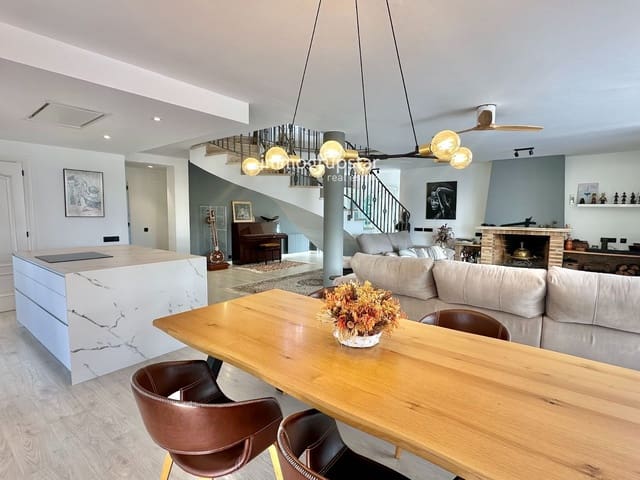 4 soverom Villa til salgs i Calonge i Sant Antoni med svømmebasseng garasje - € 990 000 (Ref: 9993610)