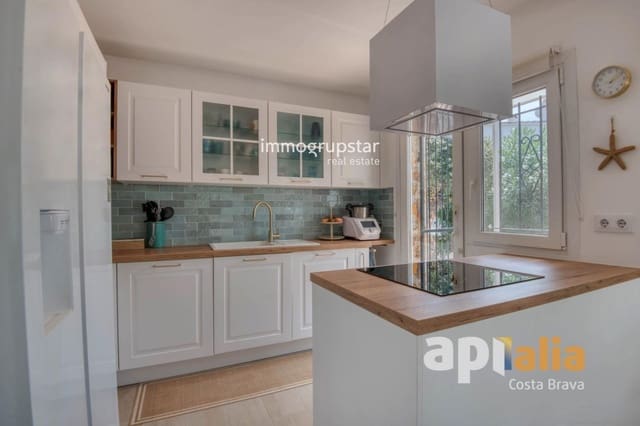 3 slaapkamer Villa te koop in Calonge i Sant Antoni met zwembad garage - € 550.000 (Ref: 9996340)