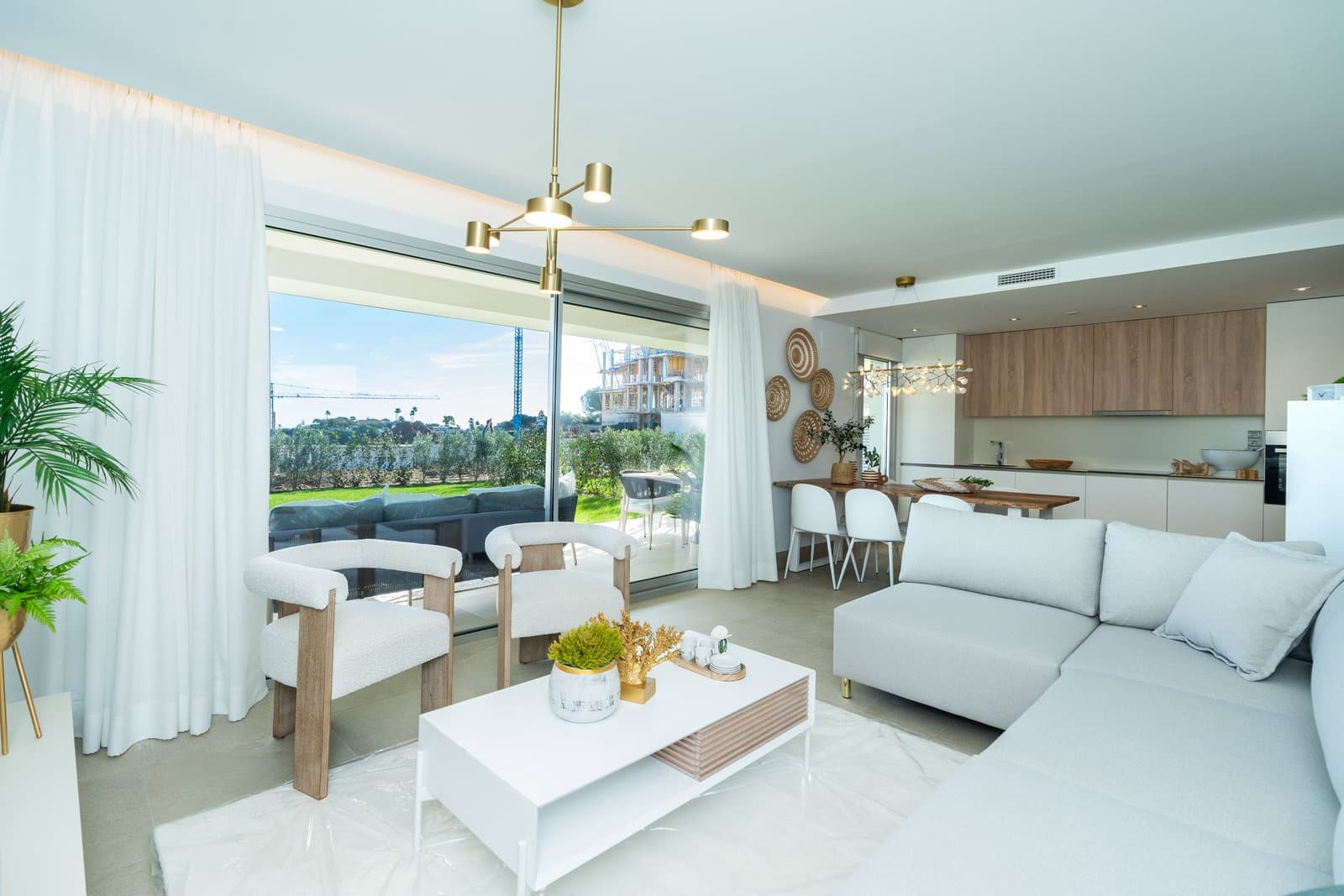 Apartamento de 2 habitaciones en Mijas en venta con piscina garaje - 450.000 € (Ref: 8627623)