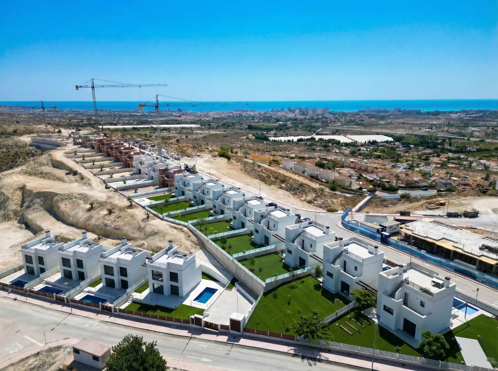 3 slaapkamer Villa te koop in Muchamiel / Mutxamel met garage - € 450.000 (Ref: 9450397)