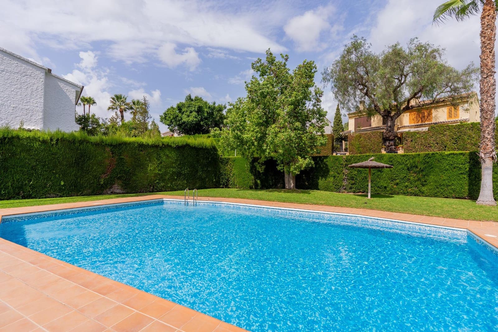 4 Zimmer Reihenhaus zu verkaufen in Pucol mit Pool Garage - 460.000 € (Ref: 10049309)