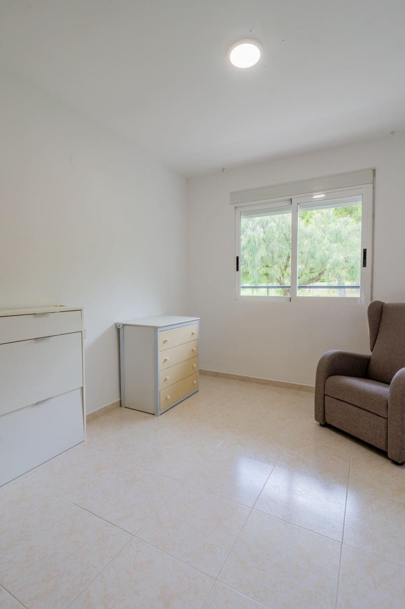 2 bedroom Apartment for sale in Pucol with pool garage - € 310,000 (Ref: 10049310)