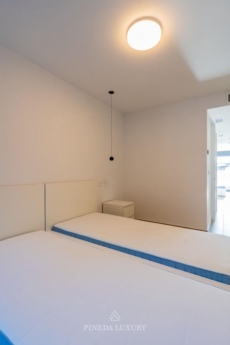 2 camera da letto Appartamento da affittare in Pucol con piscina garage - 2.750 € (Rif: 10155310)