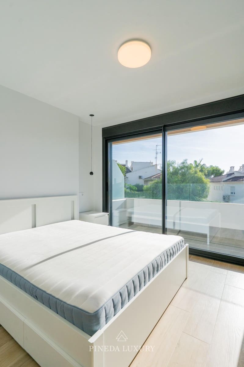 2 camera da letto Appartamento da affittare in Pucol con piscina garage - 2.750 € (Rif: 10155310)