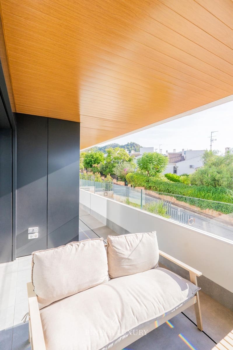2 camera da letto Appartamento da affittare in Pucol con piscina garage - 2.750 € (Rif: 10155310)