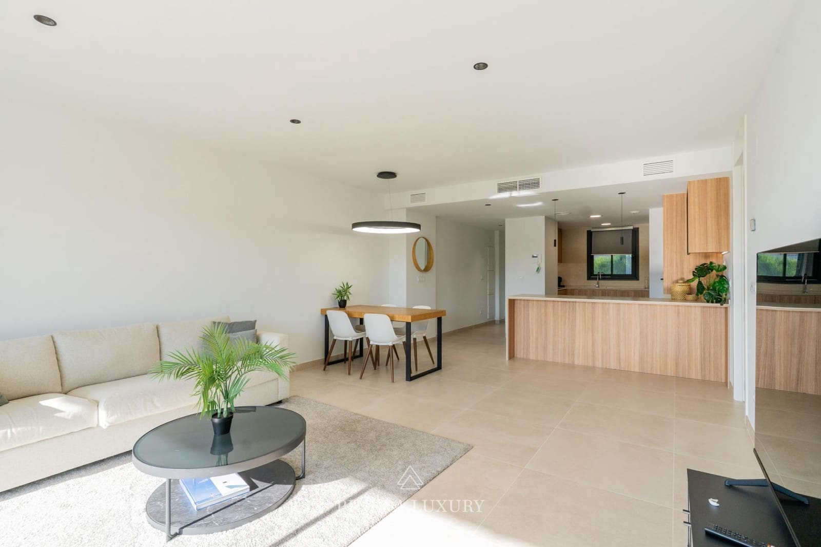 2 camera da letto Appartamento da affittare in Pucol con piscina garage - 2.750 € (Rif: 10155310)