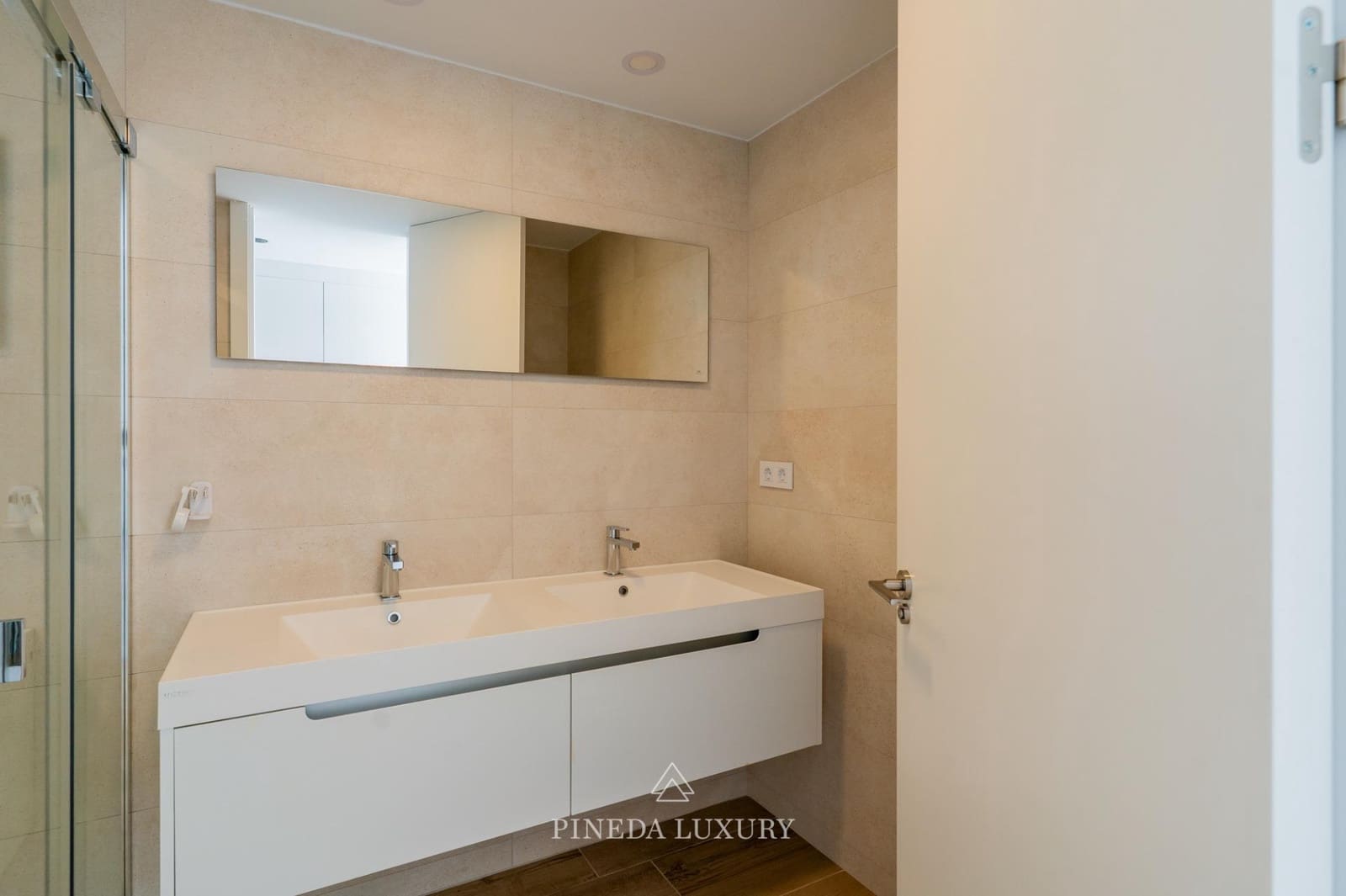 2 camera da letto Appartamento da affittare in Pucol con piscina garage - 2.750 € (Rif: 10155310)