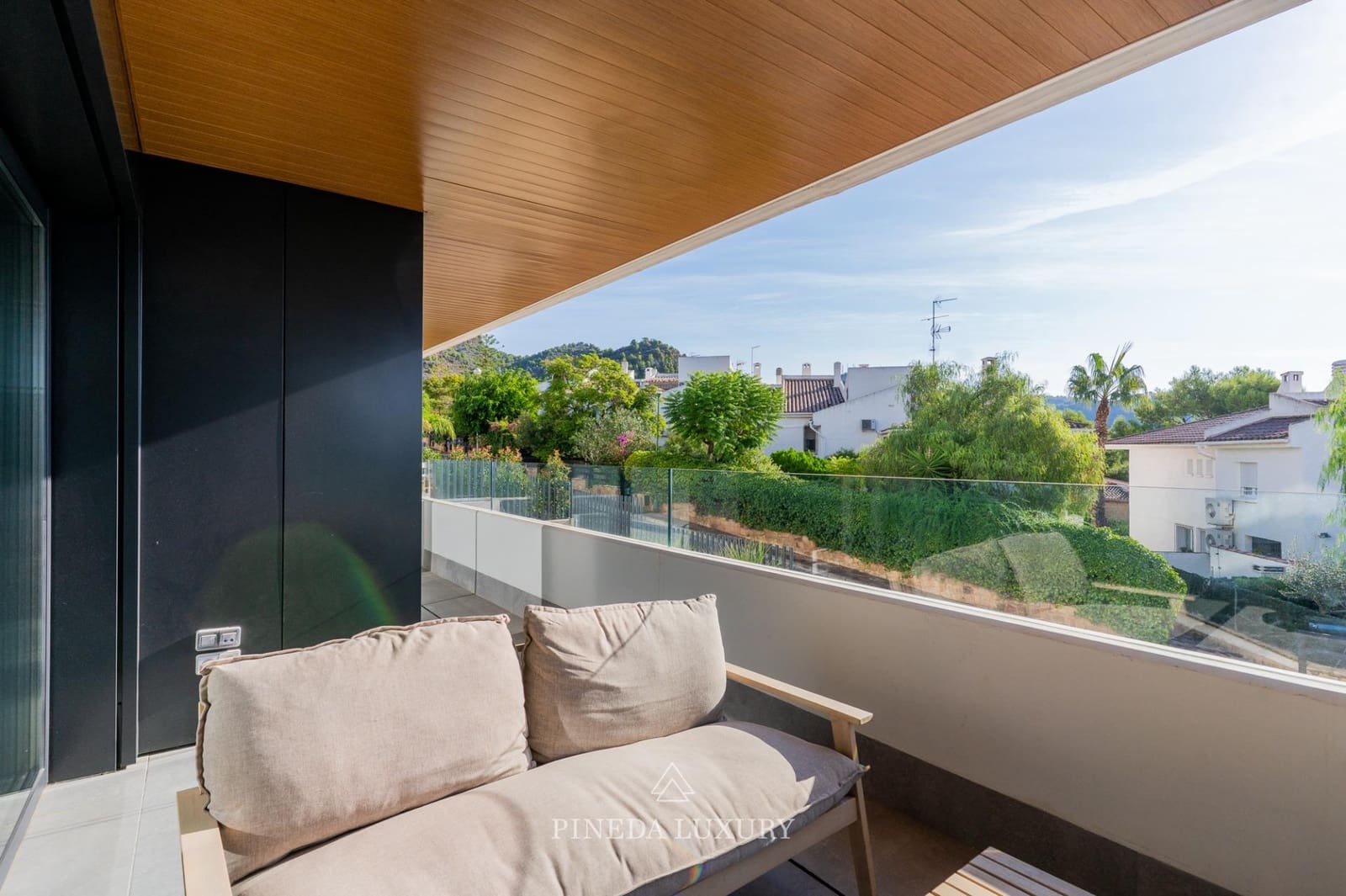 2 camera da letto Appartamento da affittare in Pucol con piscina garage - 2.750 € (Rif: 10155310)