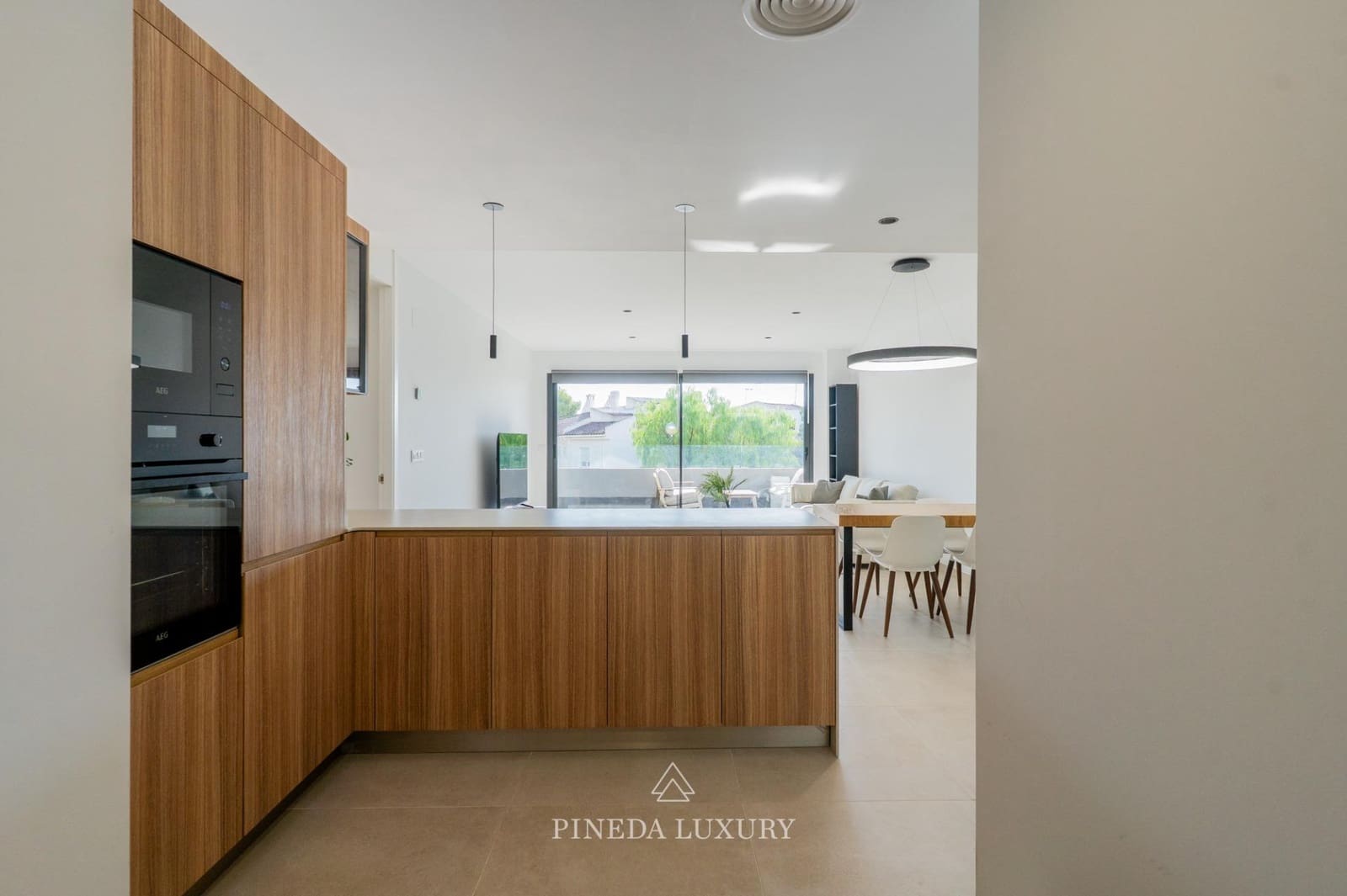 2 camera da letto Appartamento da affittare in Pucol con piscina garage - 2.750 € (Rif: 10155310)