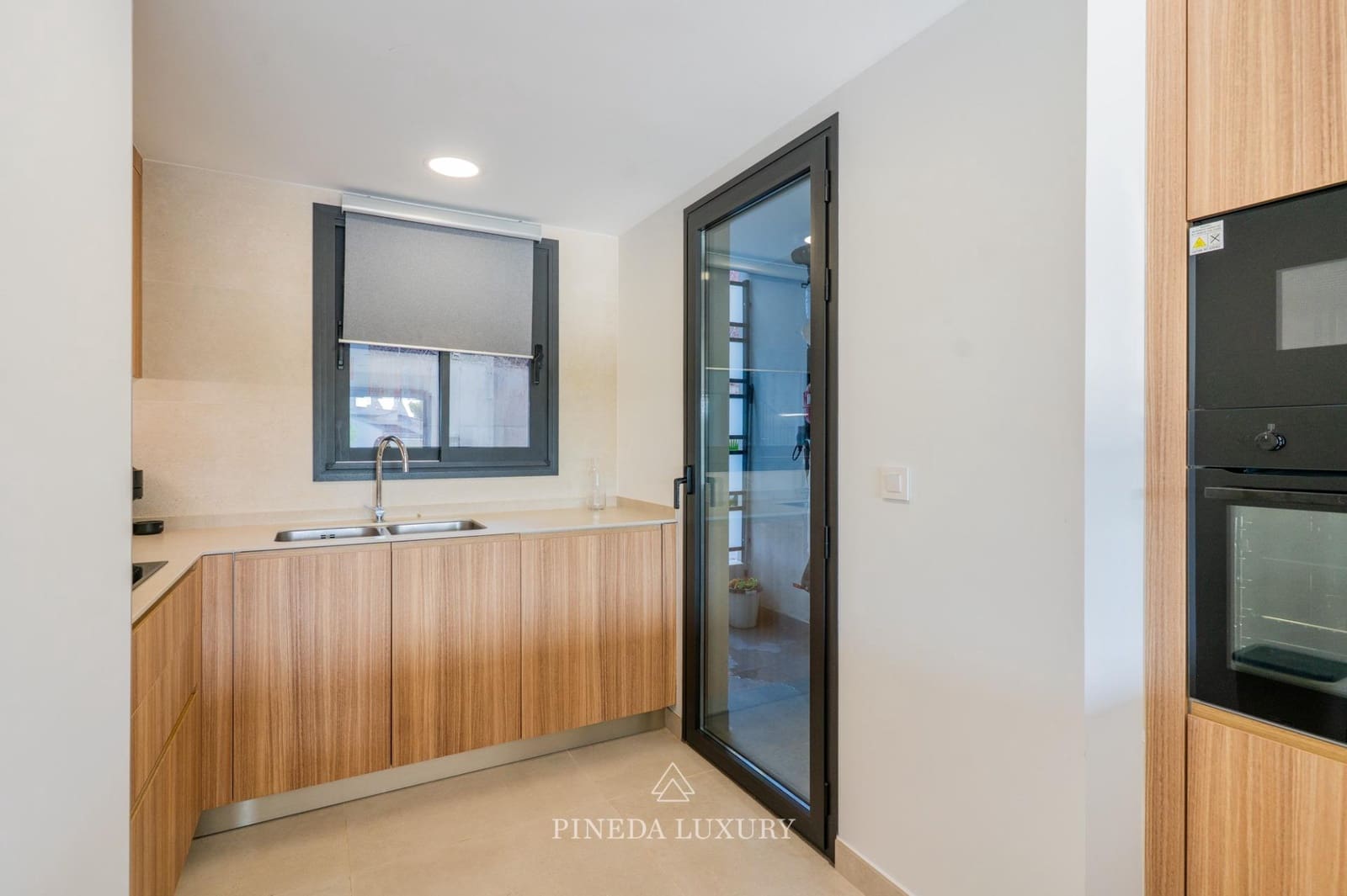 2 camera da letto Appartamento da affittare in Pucol con piscina garage - 2.750 € (Rif: 10155310)