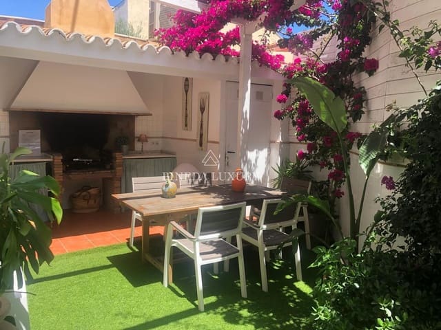 6 soveværelse Rækkehus til salg i La Malva-Rosa, Valencia by med swimmingpool - € 1.100.000 (Ref: 9400946)
