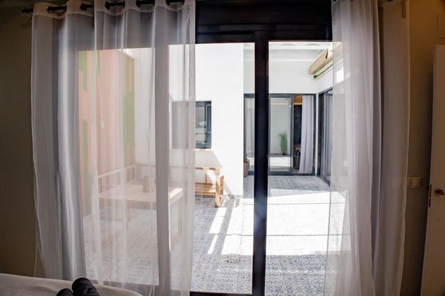 3 slaapkamer Flat te koop in Arrancapins, Valencia stad - € 670.000 (Ref: 9400948)