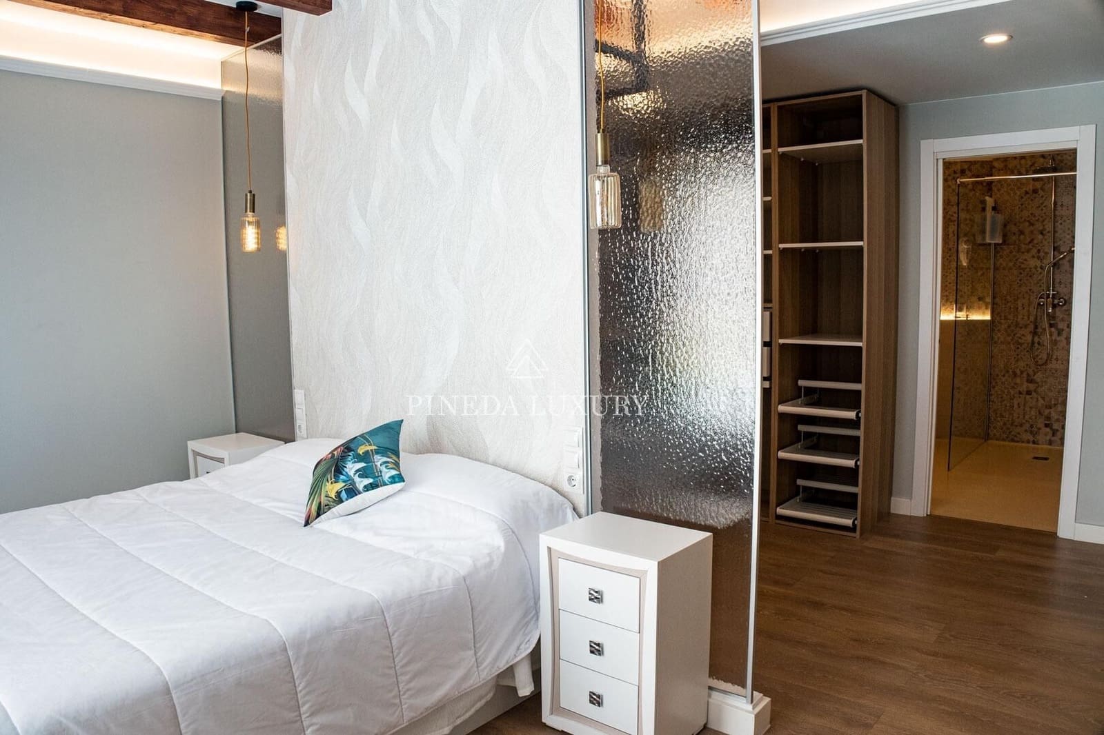 3 soveværelse Lejlighed til salg i Valencia by - € 690.000 (Ref: 9400949)