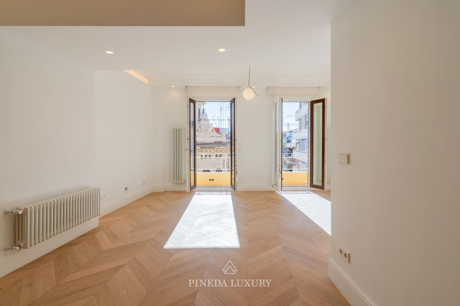 3 slaapkamer Flat te koop in Valencia stad - € 750.000 (Ref: 9400950)