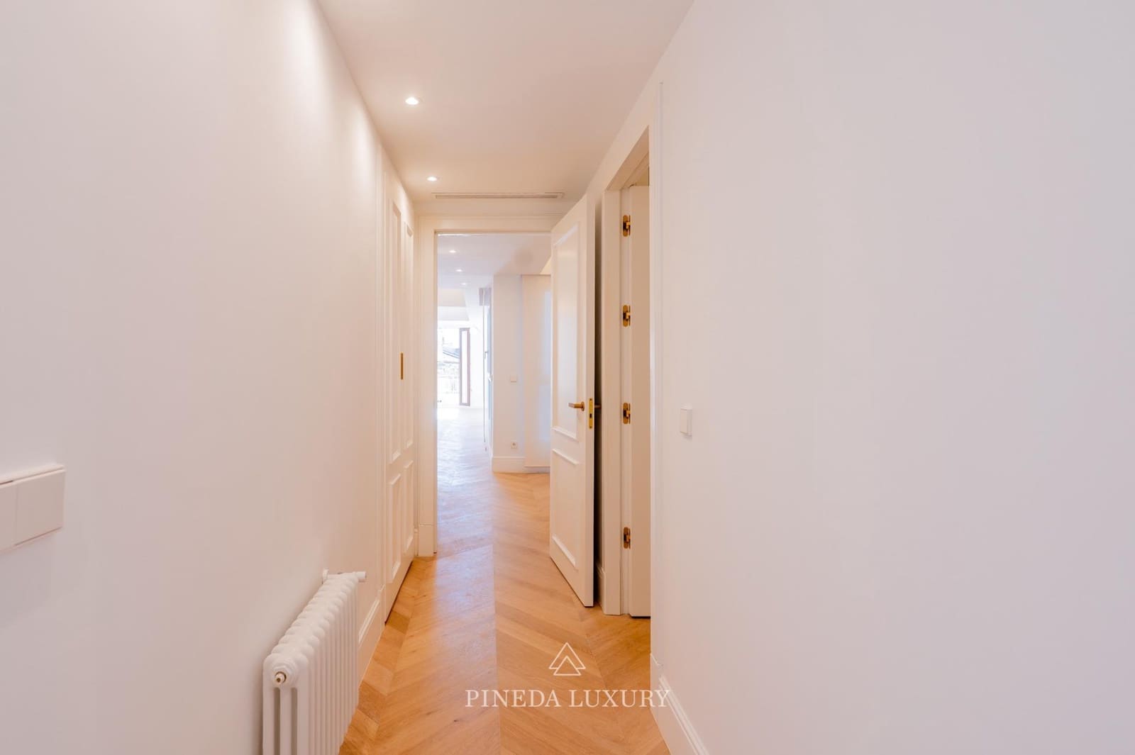 3 slaapkamer Flat te koop in Valencia stad - € 750.000 (Ref: 9400950)