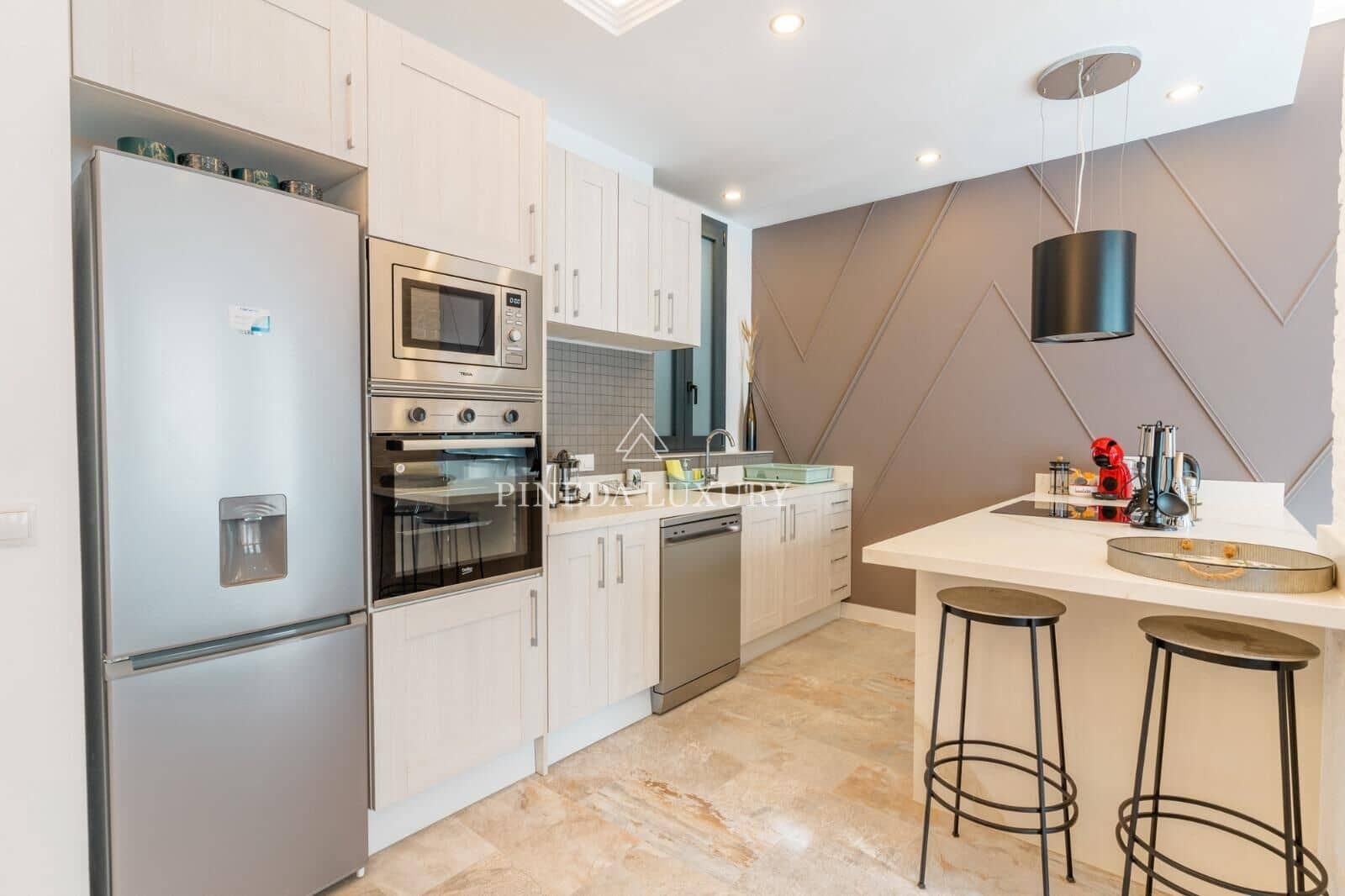 3 sypialnia Mieszkanie na sprzedaż w Miasto Walencja z basenem - 880 000 € (Ref: 9400951)