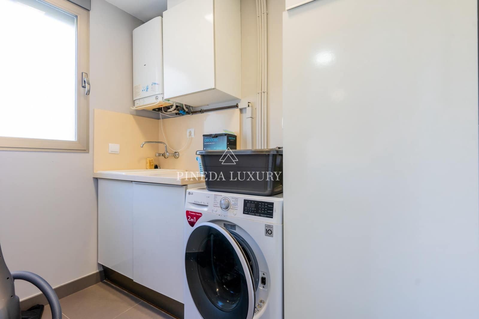 3 soverom Rekkehus til salgs i Puig med svømmebasseng garasje - € 590 000 (Ref: 9400954)