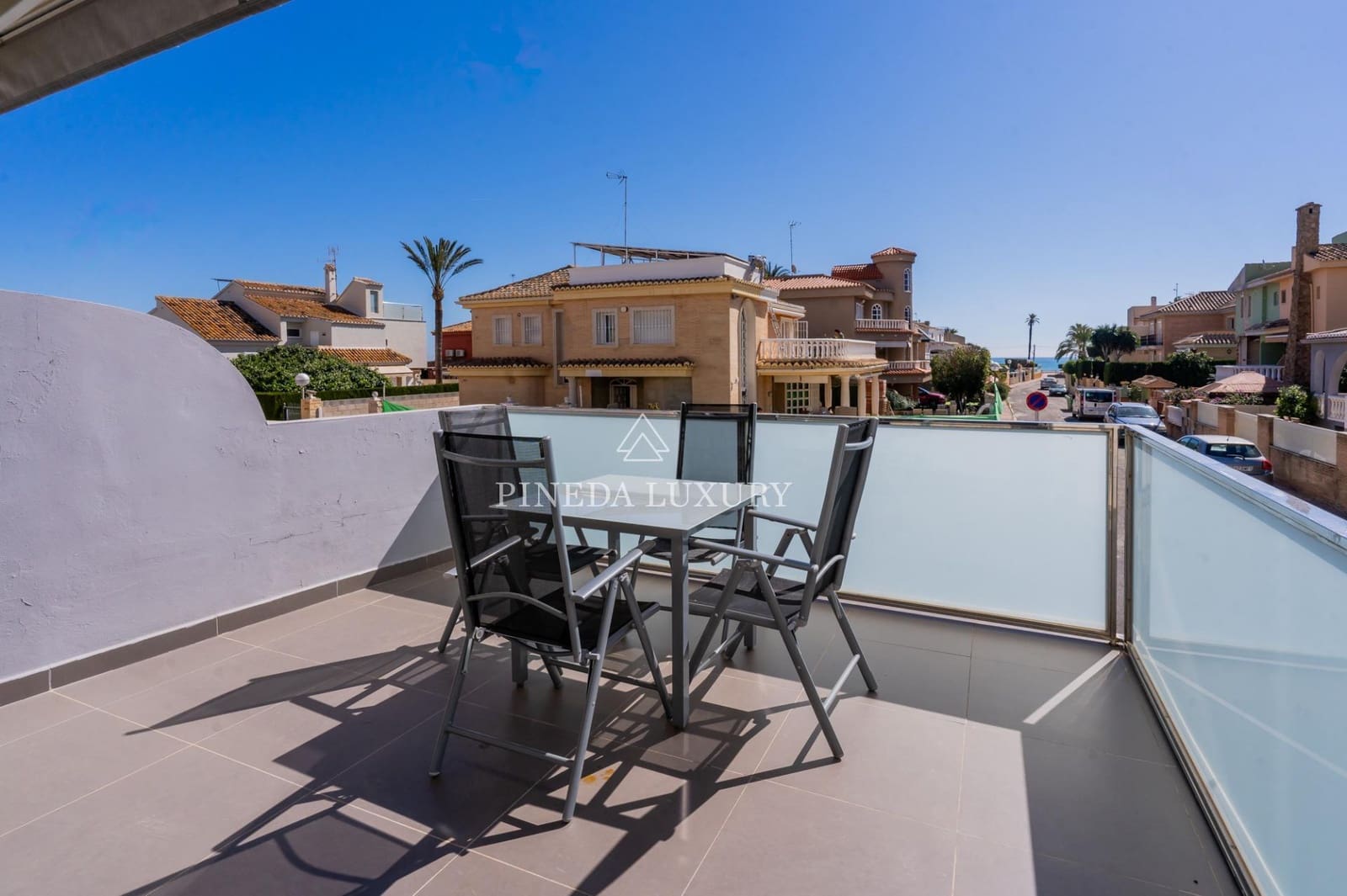 3 soverom Rekkehus til salgs i Puig med svømmebasseng garasje - € 590 000 (Ref: 9400954)