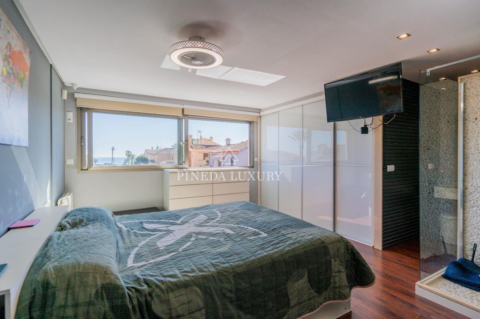 3 soverom Rekkehus til salgs i Puig med svømmebasseng garasje - € 590 000 (Ref: 9400954)