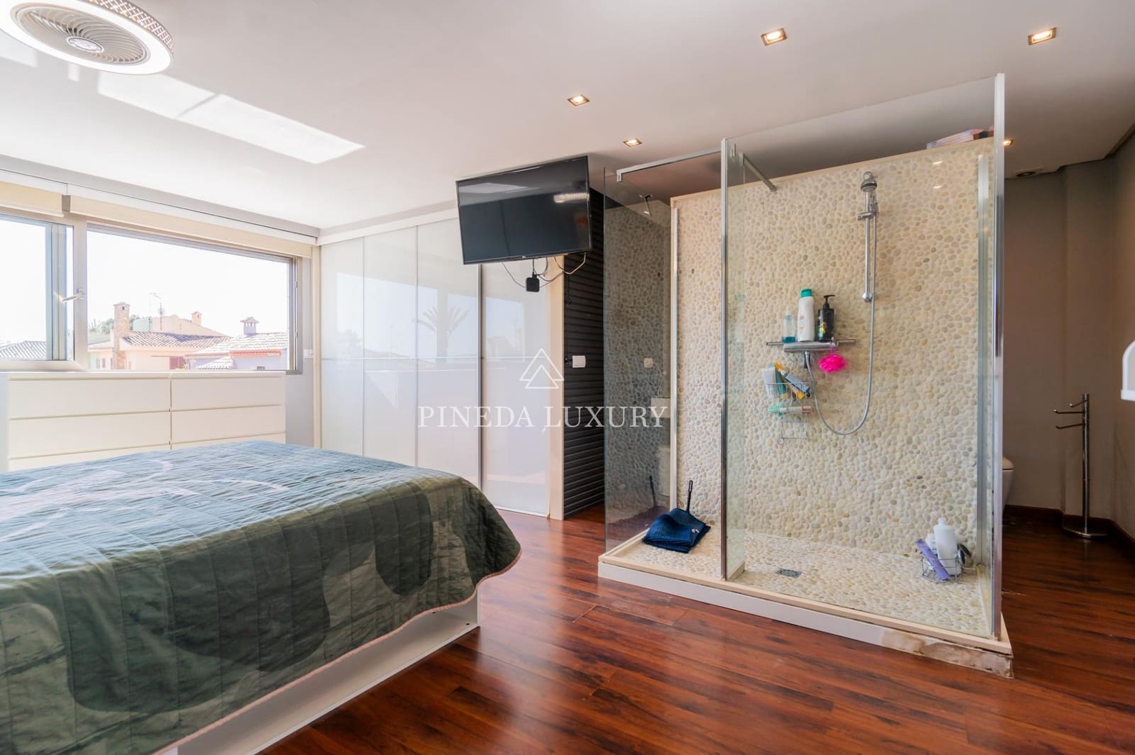 3 soverom Rekkehus til salgs i Puig med svømmebasseng garasje - € 590 000 (Ref: 9400954)