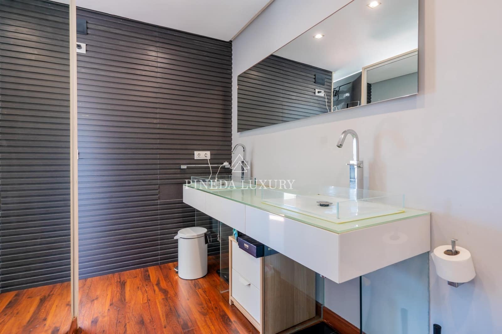 3 soverom Rekkehus til salgs i Puig med svømmebasseng garasje - € 590 000 (Ref: 9400954)