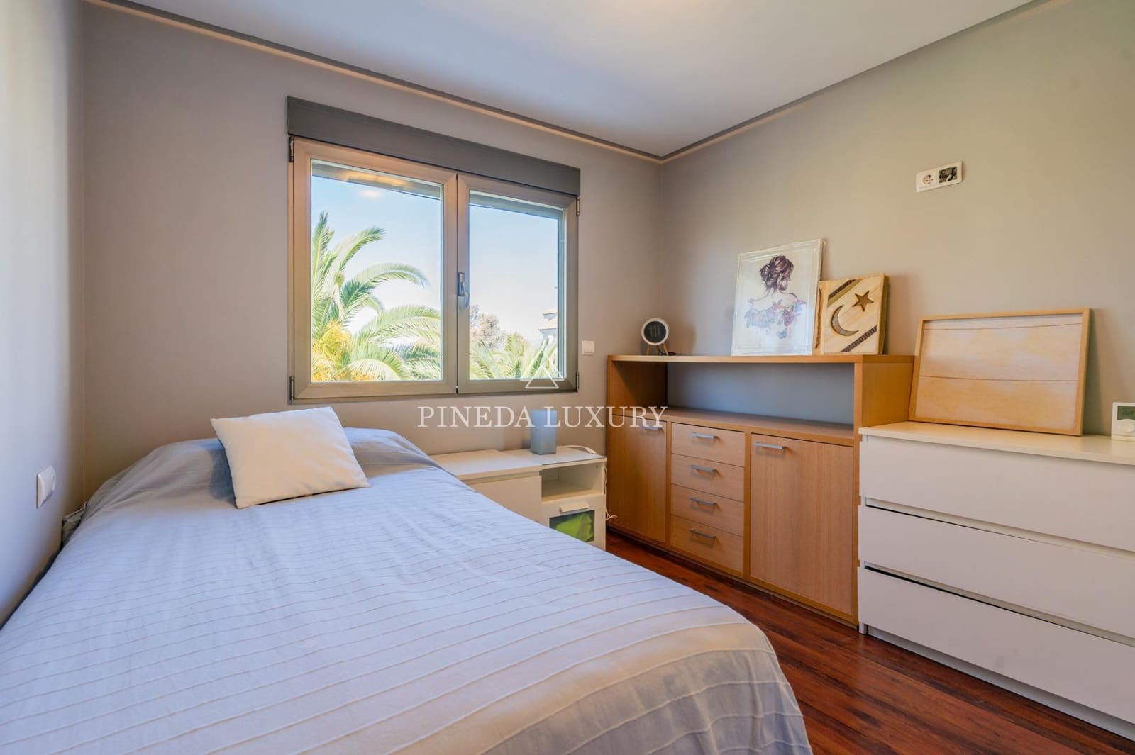 3 soverom Rekkehus til salgs i Puig med svømmebasseng garasje - € 590 000 (Ref: 9400954)