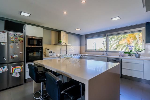 3 makuuhuone Rivitalo myytävänä paikassa Puig mukana uima-altaan 
autotalli - 590 000 € (Ref: 9400954)