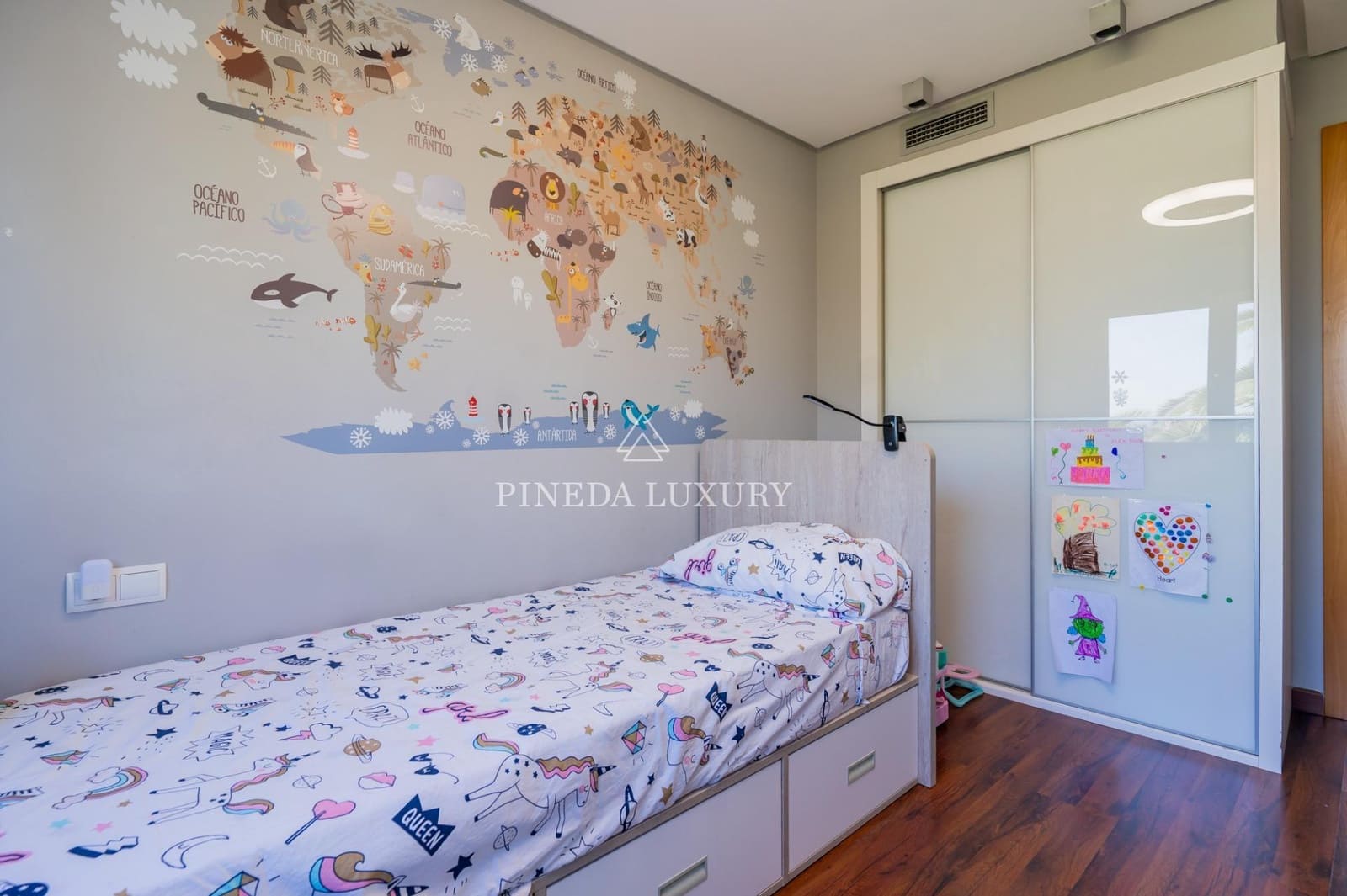 3 soverom Rekkehus til salgs i Puig med svømmebasseng garasje - € 590 000 (Ref: 9400954)